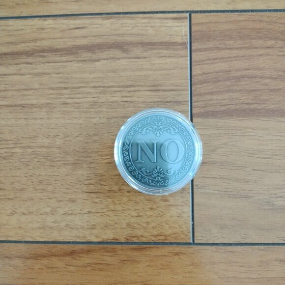 Shirts with new light green and gold wallet set&NEW YES(front)NO(back) fake coin - Picture 15 of 16